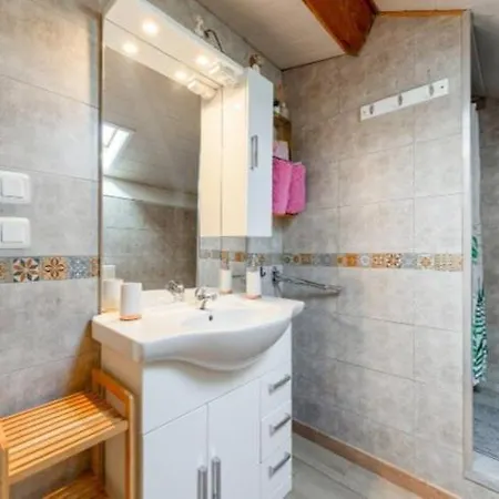 Nocleg ze śniadaniem Le Clos Du Cedre 3*