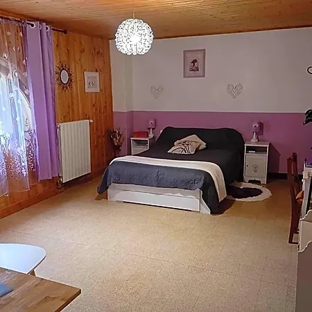 Le Clos Du Cedre Bed & Breakfast 3*