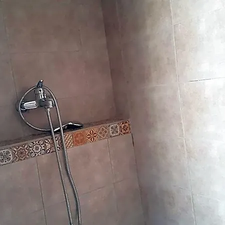 Bed & Breakfast Le Clos Du Cedre Saint Sebastien d'Aigrefeuille