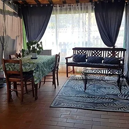 Bed & Breakfast Le Clos Du Cedre Saint Sebastien d'Aigrefeuille
