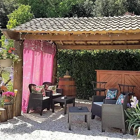 Le Clos Du Cedre 3*