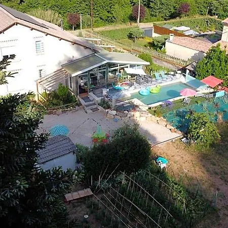 Bed & Breakfast Le Clos Du Cedre 3*
