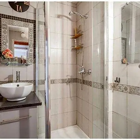 Bed & Breakfast Le Clos Du Cedre Saint Sebastien d'Aigrefeuille